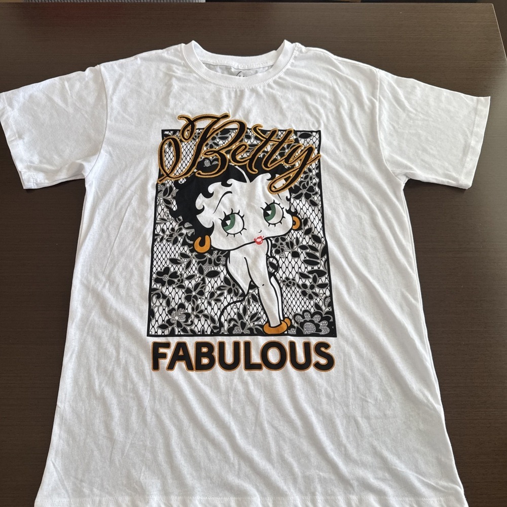 Fleischer Studios Betty Fabulous Shirt White Embroidered Name Adult Size Medium